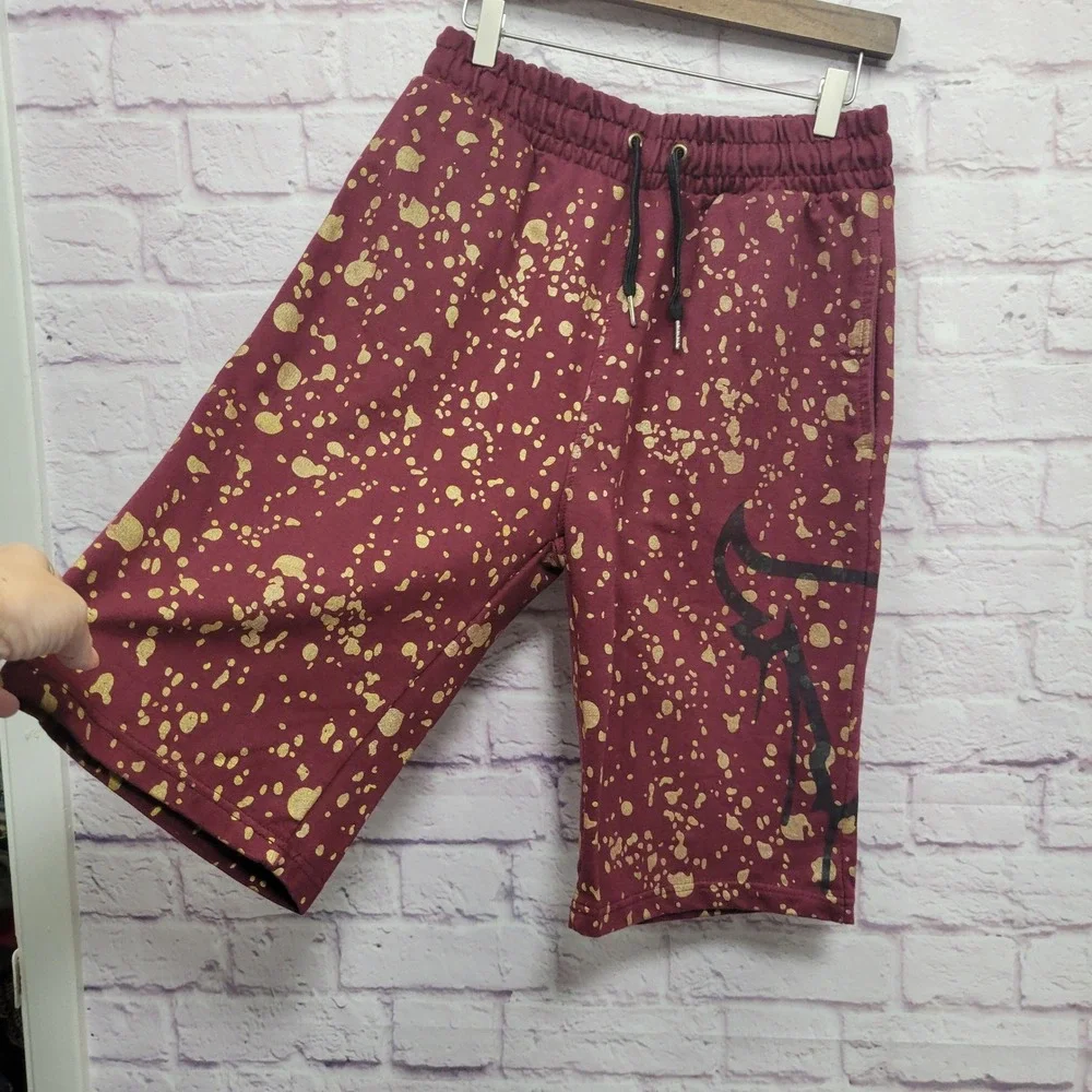 Black Lacquer Paint Splatter Sweatshorts Sz‎ M Maroon Gold Unofficial Bulls Logo